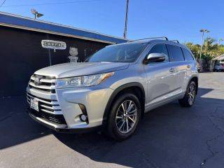 2017 Toyota Highlander XLE FWD photo
