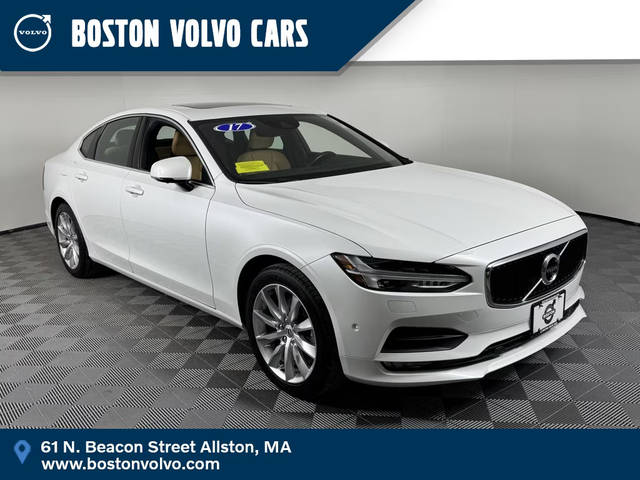 2017 Volvo S90 Momentum AWD photo