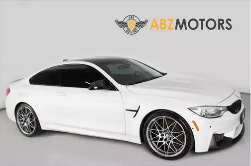 2017 BMW M4  RWD photo