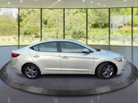 2017 Hyundai Elantra SE FWD photo