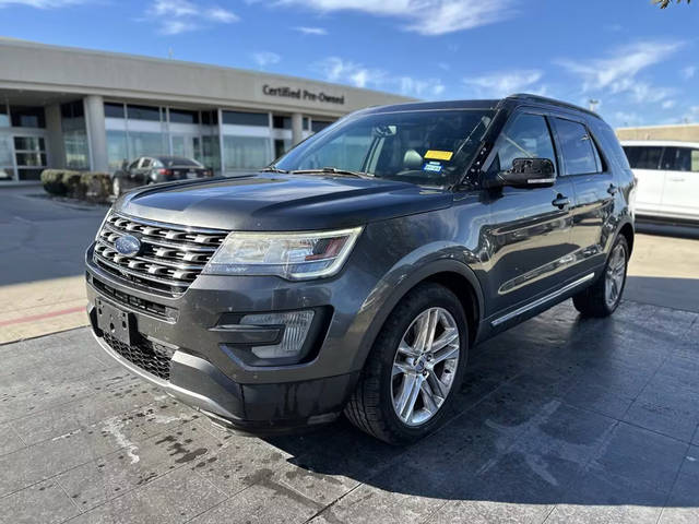 2017 Ford Explorer XLT FWD photo