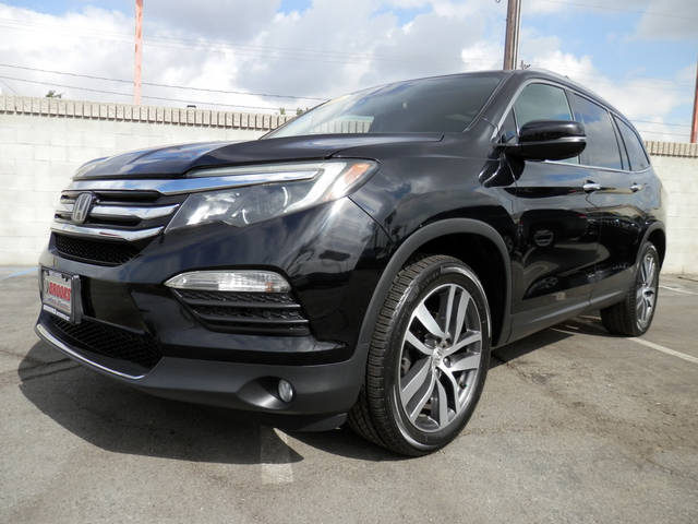 2016 Honda Pilot Elite AWD photo