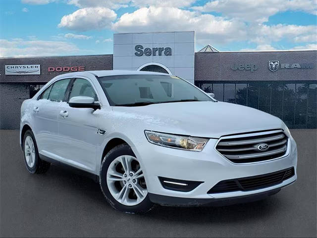 2017 Ford Taurus SEL FWD photo