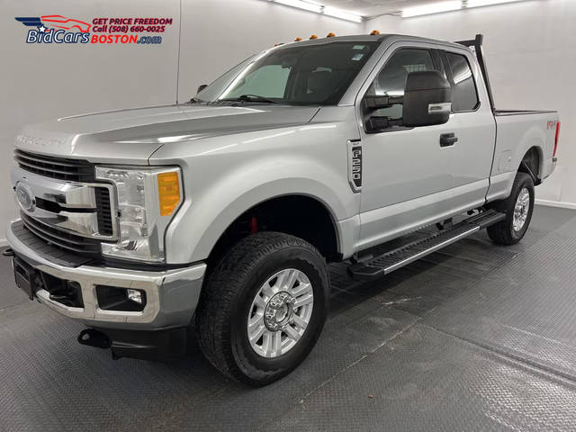 2017 Ford F-250 Super Duty XLT 4WD photo