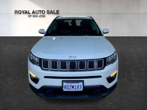 2017 Jeep Compass Latitude FWD photo