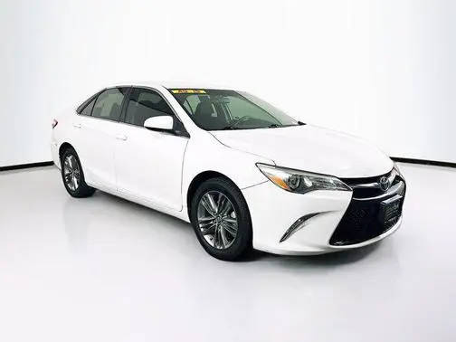 2017 Toyota Camry SE FWD photo