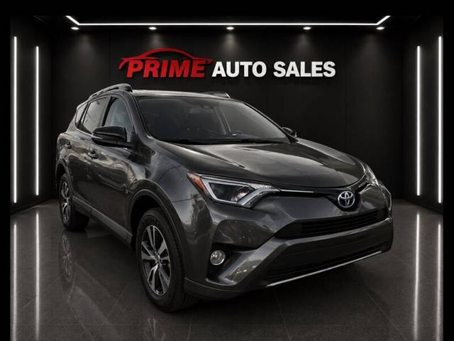 2017 Toyota RAV4 XLE FWD photo