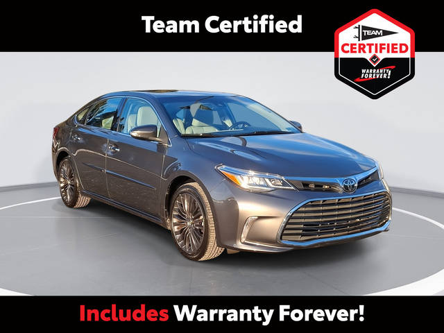 2017 Toyota Avalon Touring FWD photo