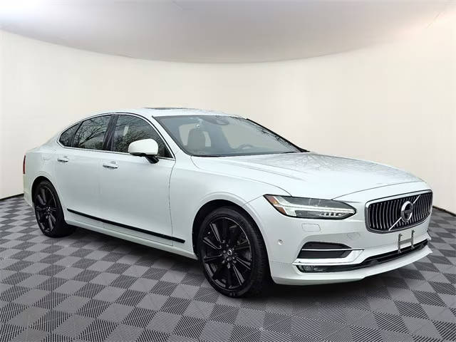 2017 Volvo S90 Inscription AWD photo