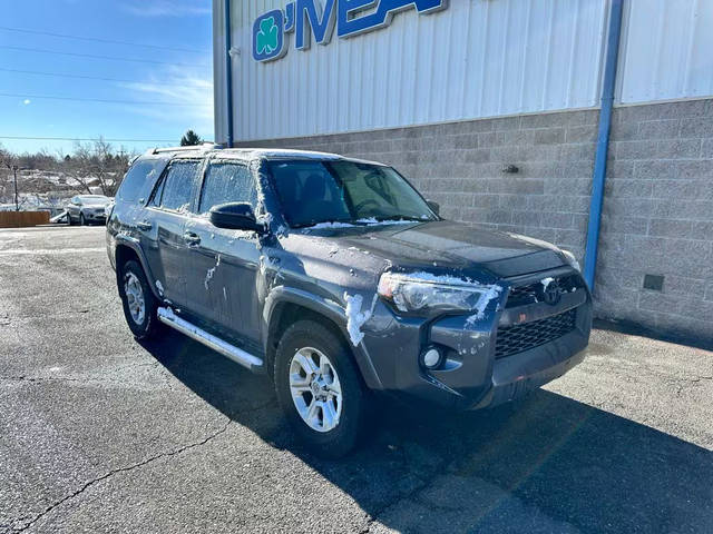 2015 Toyota 4Runner SR5 RWD photo