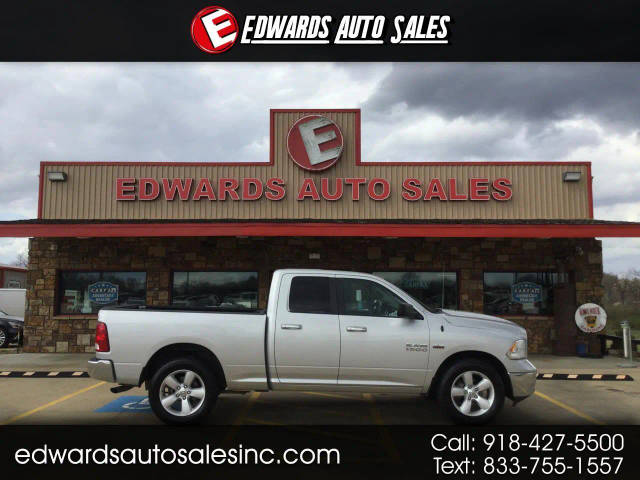 2016 Ram 1500 SLT 4WD photo