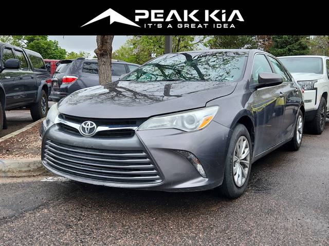 2016 Toyota Camry LE FWD photo