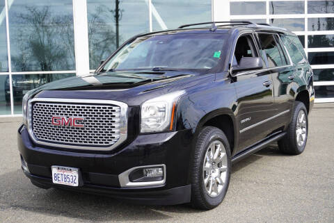 2017 GMC Yukon Denali 4WD photo