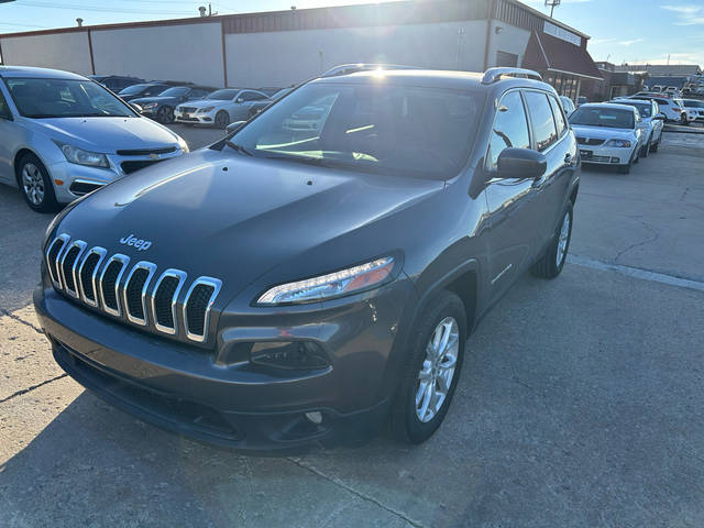 2017 Jeep Cherokee Latitude FWD photo