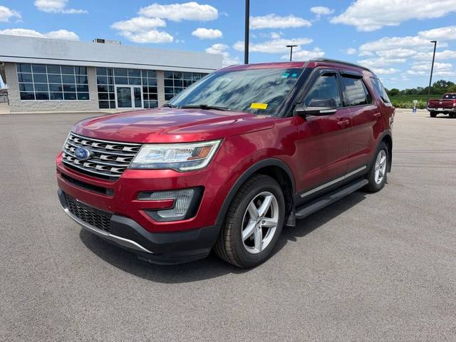 2017 Ford Explorer XLT 4WD photo