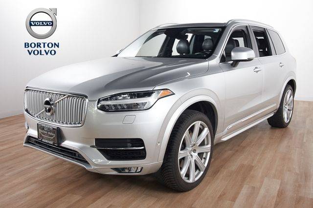 2017 Volvo XC90 Inscription AWD photo