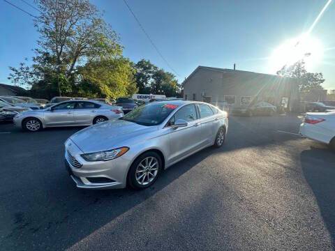 2017 Ford Fusion SE FWD photo