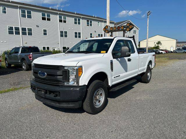 2017 Ford F-350 Super Duty XL 4WD photo