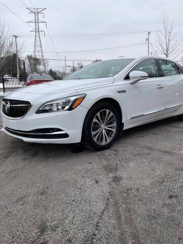 2017 Buick LaCrosse Essence FWD photo