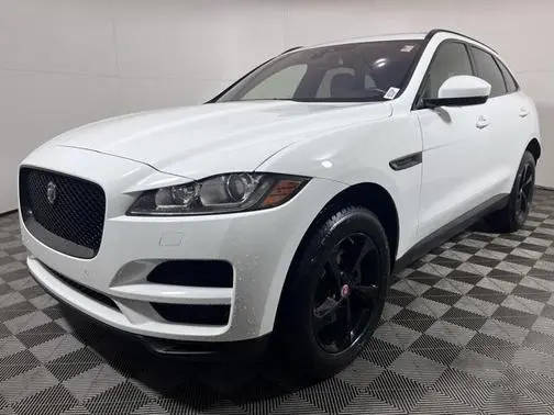 2017 Jaguar F-Pace 35t Premium AWD photo