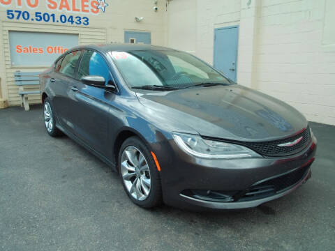 2015 Chrysler 200 S FWD photo