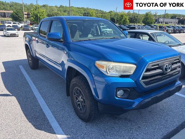2017 Toyota Tacoma SR5 4WD photo
