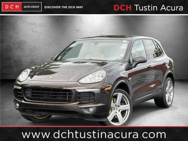 2017 Porsche Cayenne S E-Hybrid AWD photo