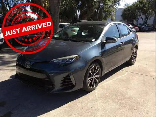 2017 Toyota Corolla SE FWD photo