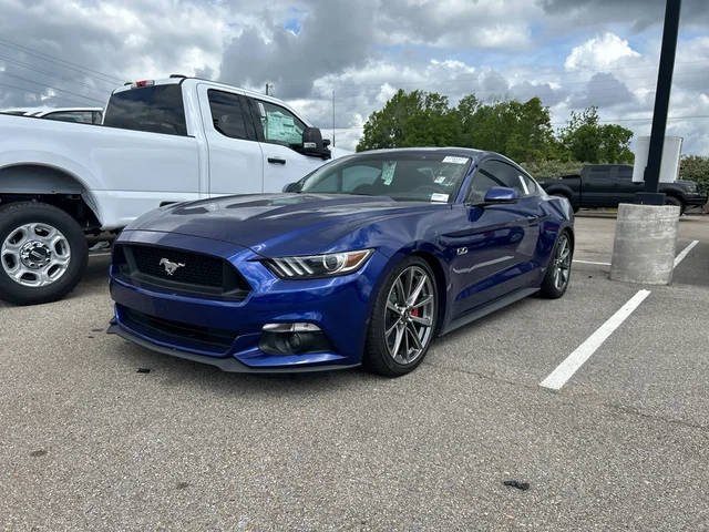 2016 Ford Mustang GT Premium RWD photo