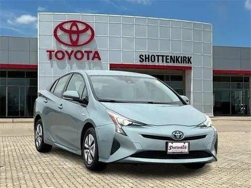 2017 Toyota Prius Four FWD photo