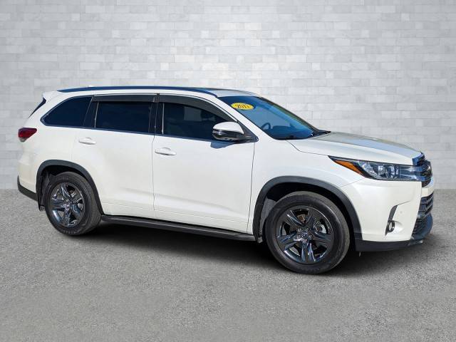 2017 Toyota Highlander Limited Platinum AWD photo
