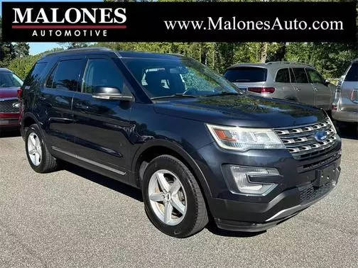 2017 Ford Explorer XLT 4WD photo