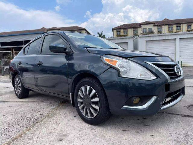 2017 Nissan Versa S Plus FWD photo