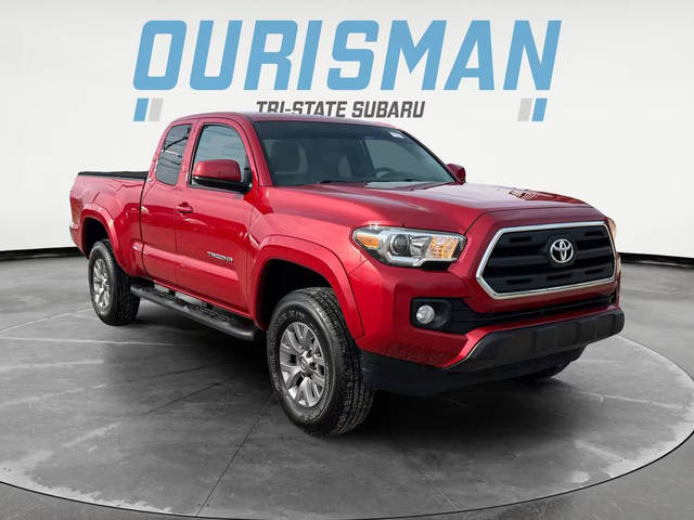 2017 Toyota Tacoma SR5 4WD photo