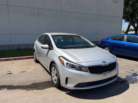 2017 Kia Forte LX FWD photo