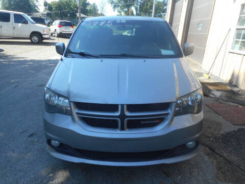 2016 Dodge Grand Caravan R/T FWD photo