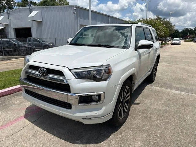 2017 Toyota 4Runner Limited RWD photo