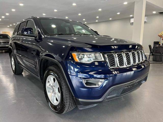 2017 Jeep Grand Cherokee Laredo 4WD photo