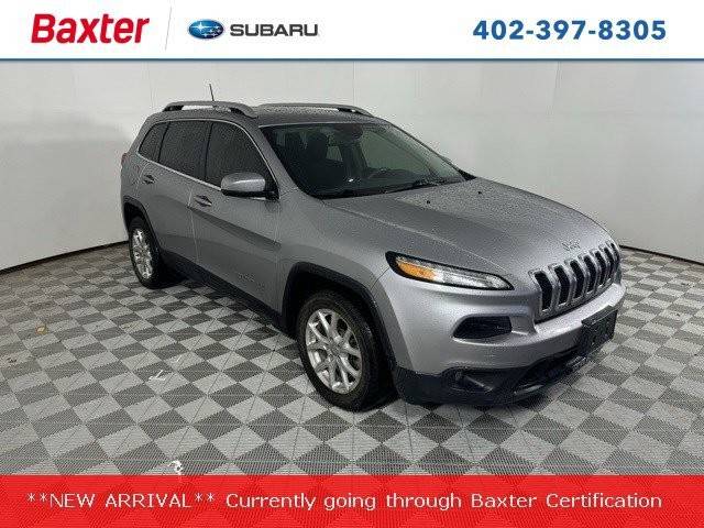 2017 Jeep Cherokee Latitude FWD photo