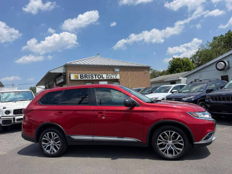 2017 Mitsubishi Outlander ES 4WD photo