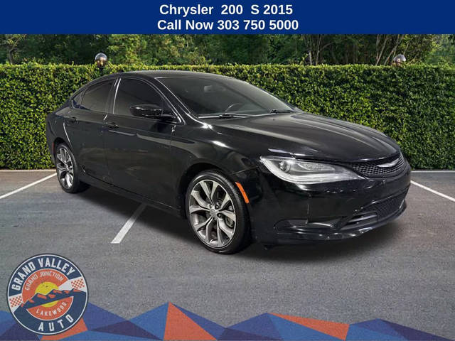 2015 Chrysler 200 S FWD photo