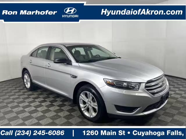 2017 Ford Taurus SE FWD photo