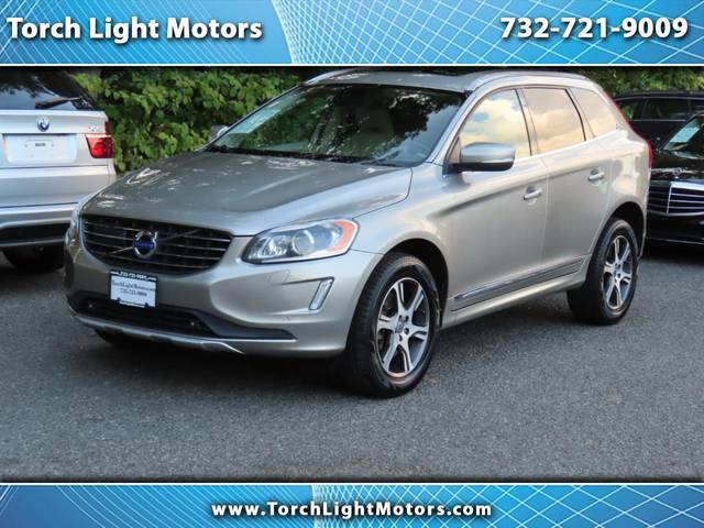 2015 Volvo XC60 T6 Platinum AWD photo