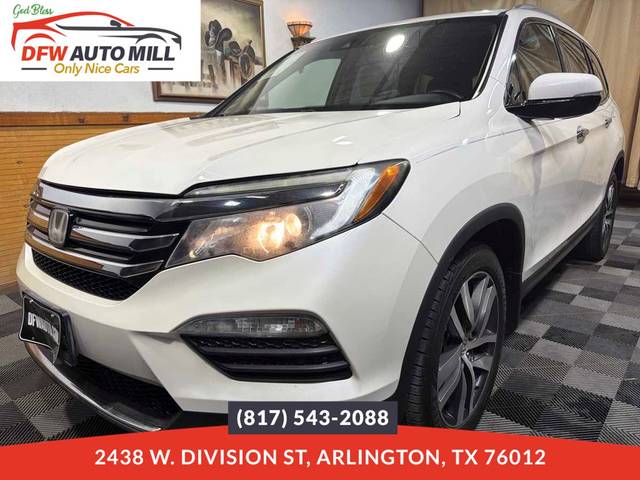 2017 Honda Pilot Touring FWD photo
