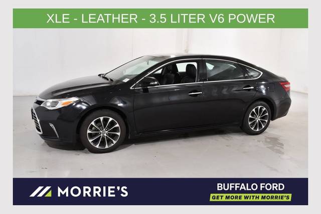 2016 Toyota Avalon XLE FWD photo