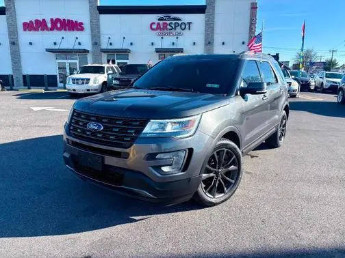 2017 Ford Explorer XLT 4WD photo