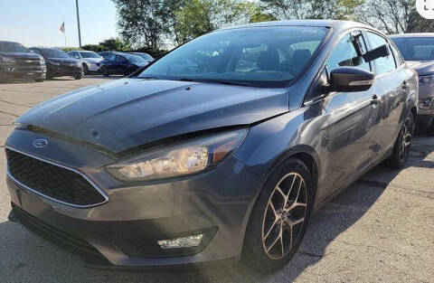 2017 Ford Focus SEL FWD photo