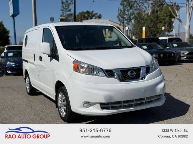 2017 Nissan NV200 SV FWD photo