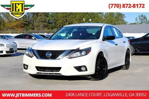 2017 Nissan Altima 2.5 SR FWD photo
