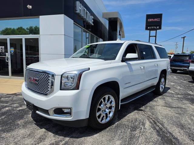 2017 GMC Yukon XL Denali 4WD photo